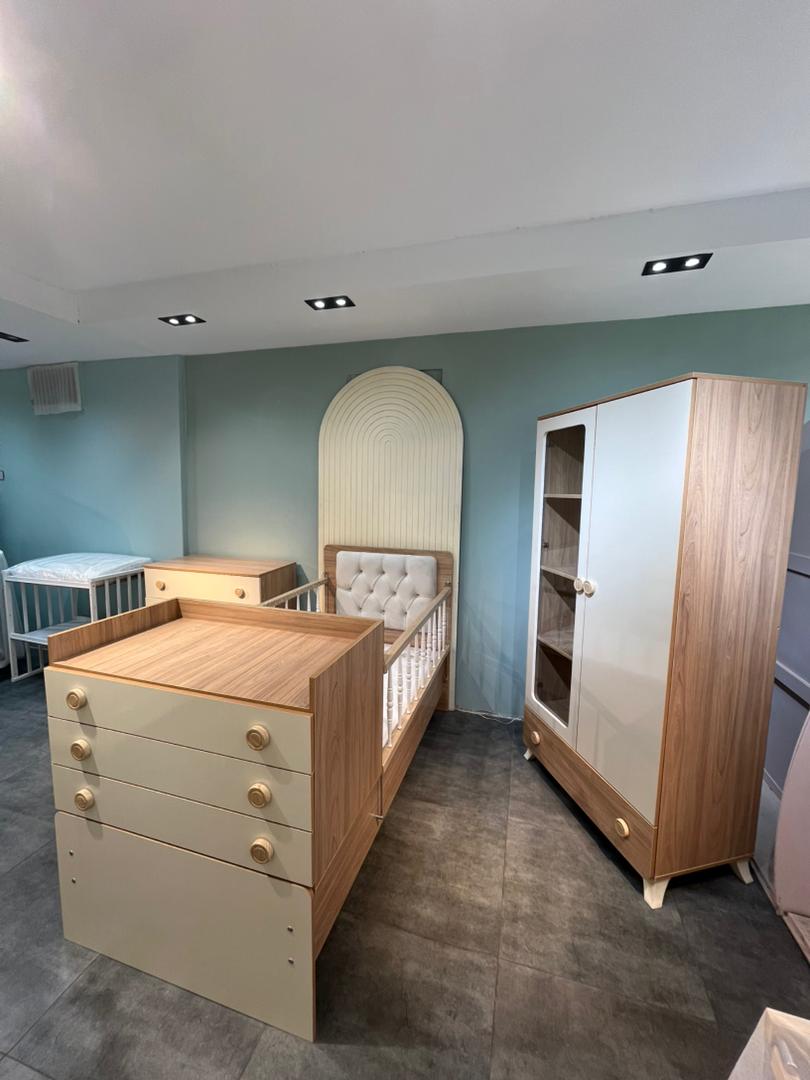 f6d9b181-4e23-4c1f-9286-62416452fafe